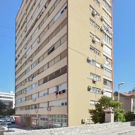 Nina Apartament